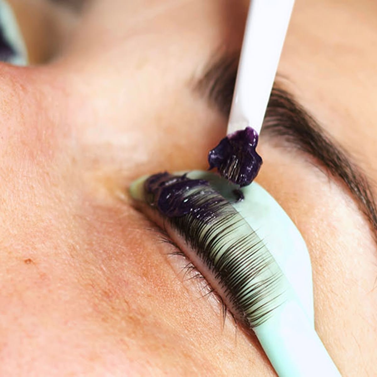Wimpern färben in Artern